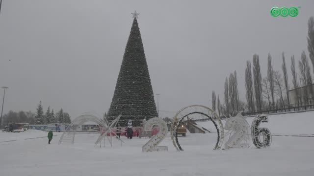 В Уфе стартовала приемка новогодних городков