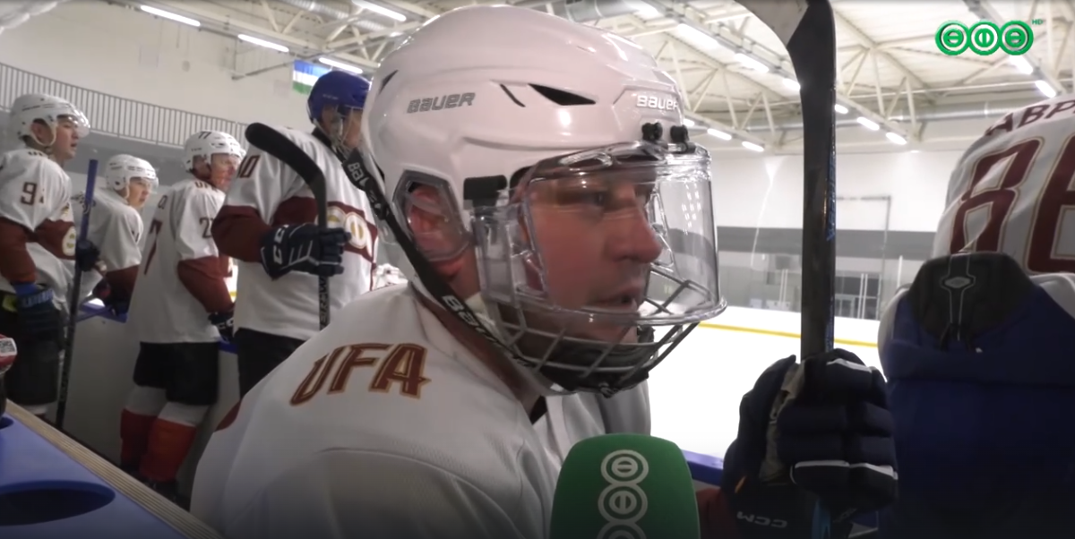  Команда уфимской мэрии одержала яркую победу в хоккейном турнире памяти Ульфата Мустафина.