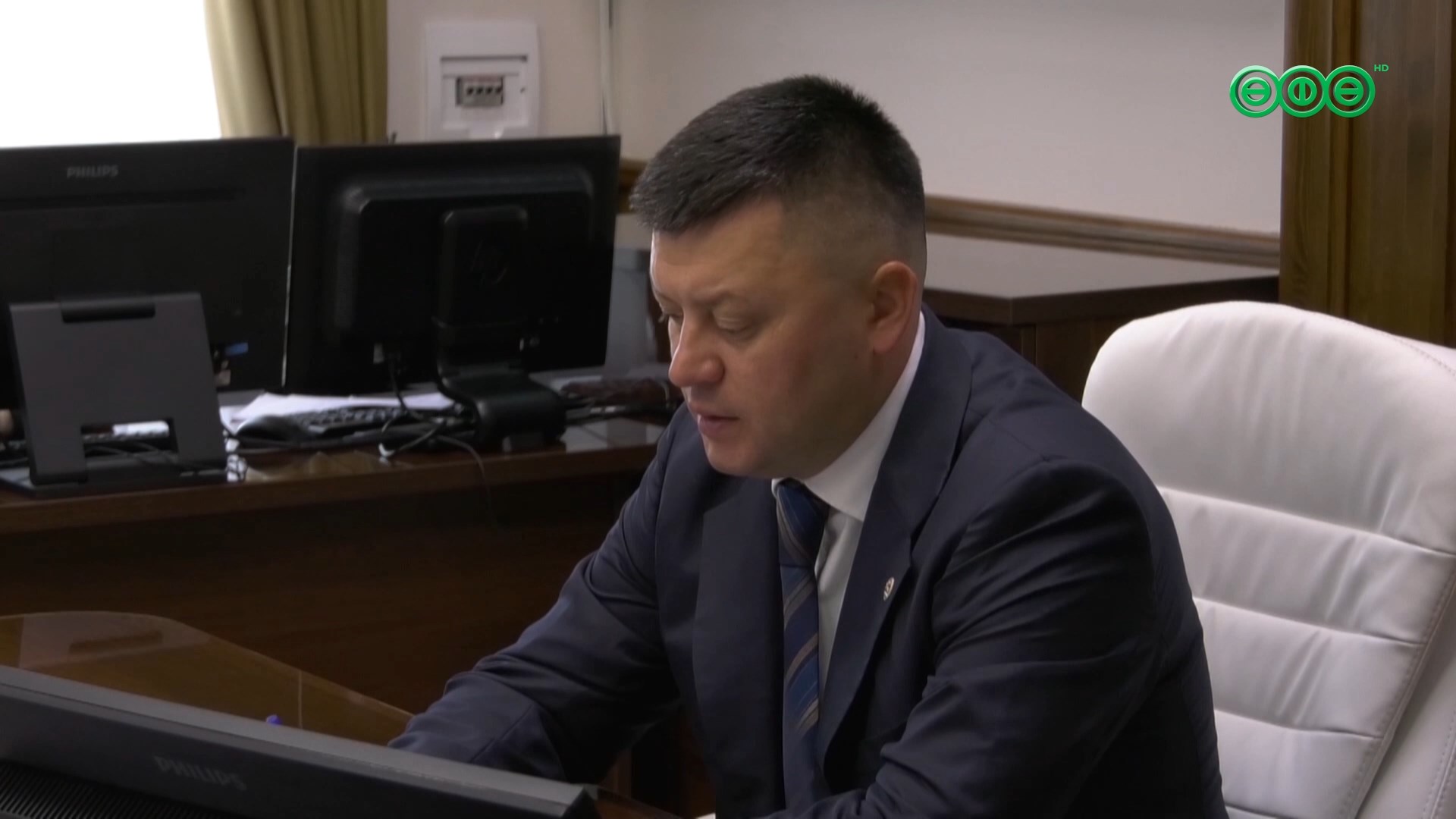 Ратмир Мавлиев призвал продолжить работу по улучшению условий в убежищах