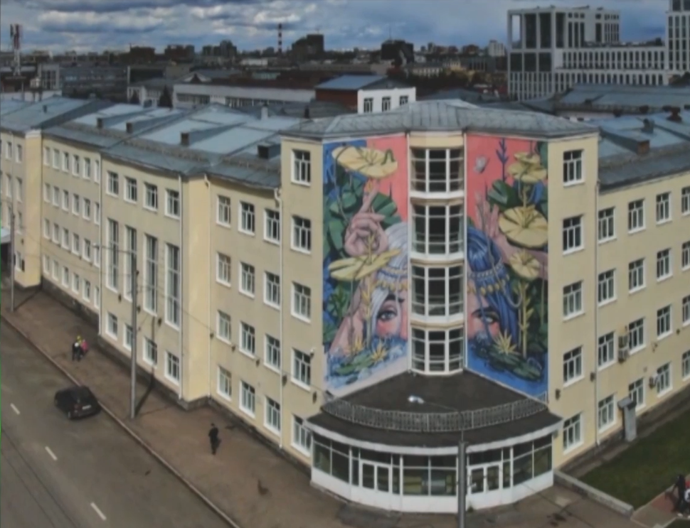 Стены уфимских многоэтажек украсили 90 муралов