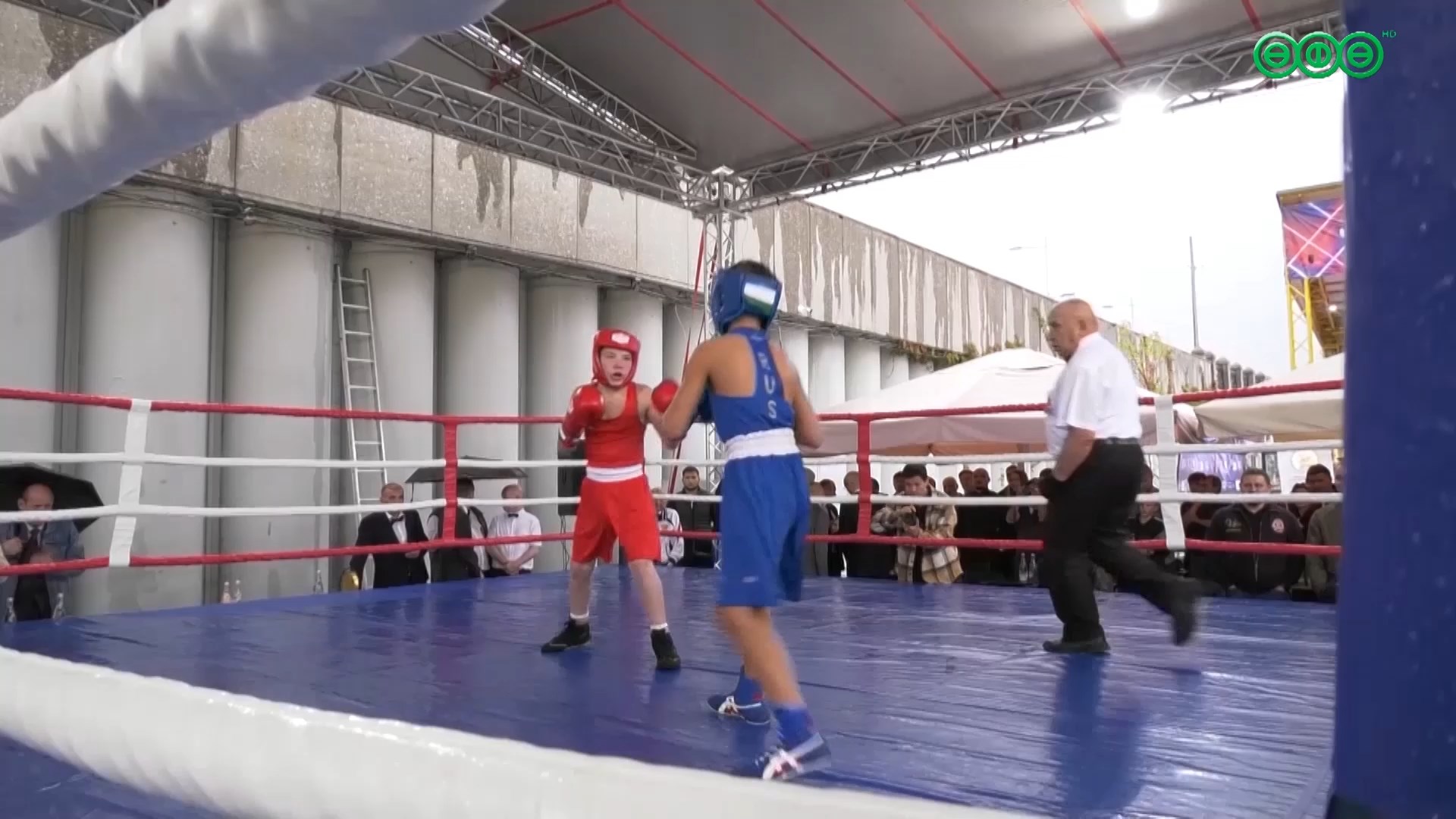 На набережной Белой в Уфе состоялись поединки между боксерами