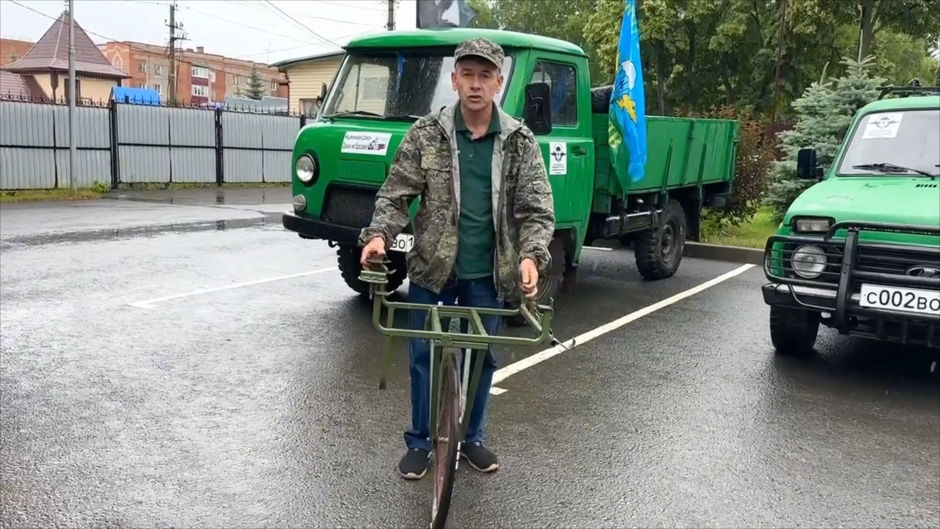 Педагог из Чишминского района изготовил тележку для эвакуации раненых