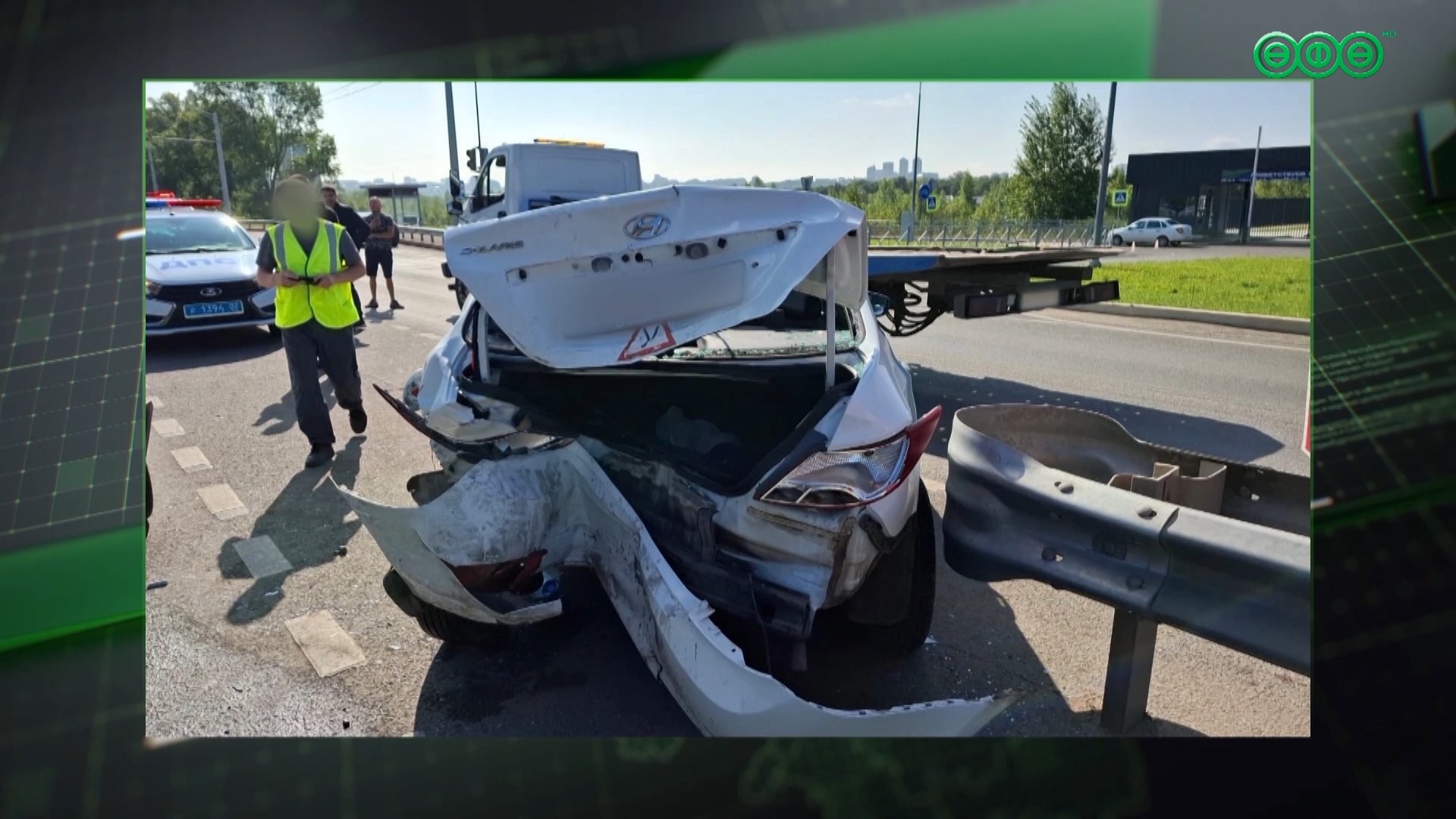 Пьяный водитель протаранил автомобиль с учеником автошколы