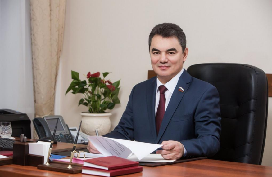 Сегодня свой юбилей отмечает Ирек Ялалов