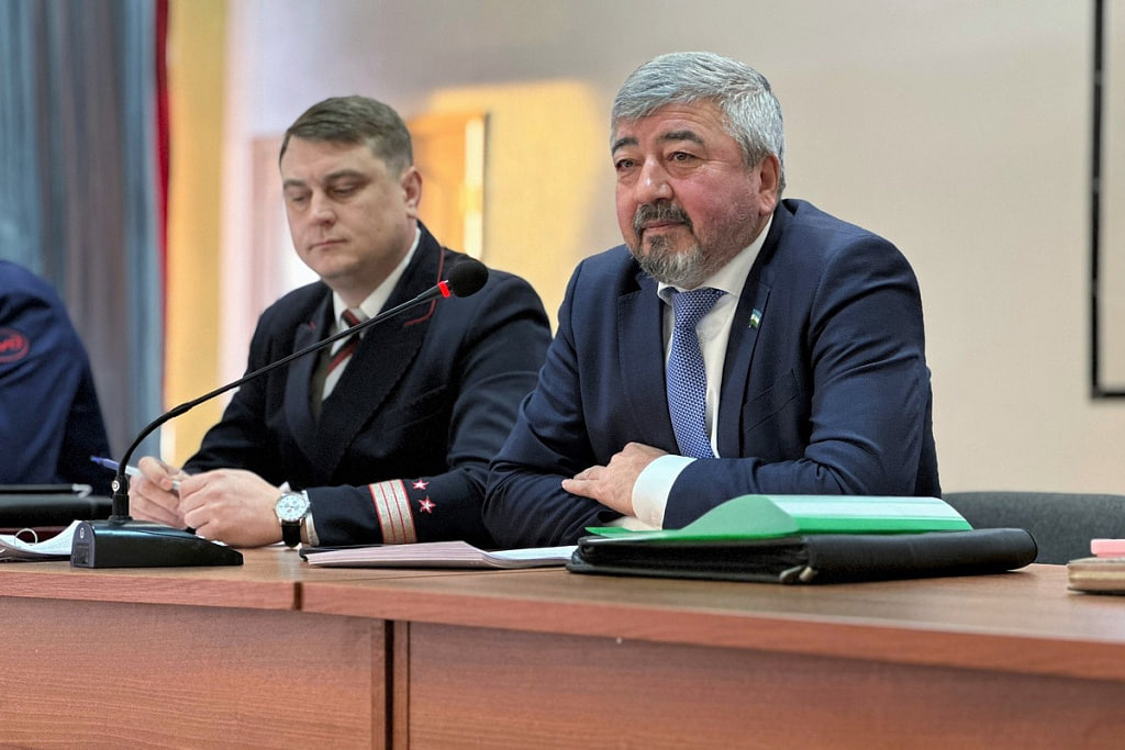 Марат Васимов встретился с уфимскими железнодорожниками