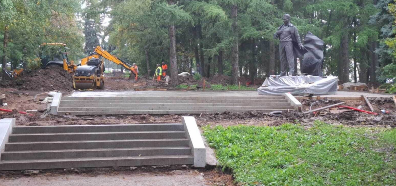 В Уфе продолжается благоустройство парка Ленина