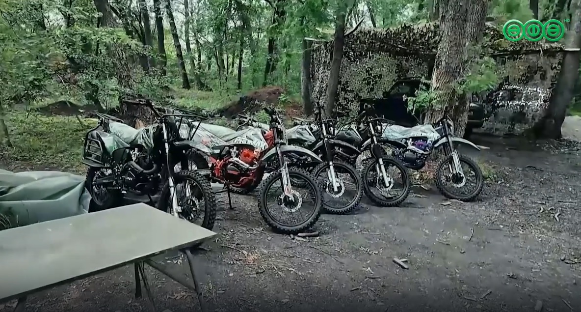 Мэр Уфы доставил в зону СВО гуманитарную помощь для бойцов