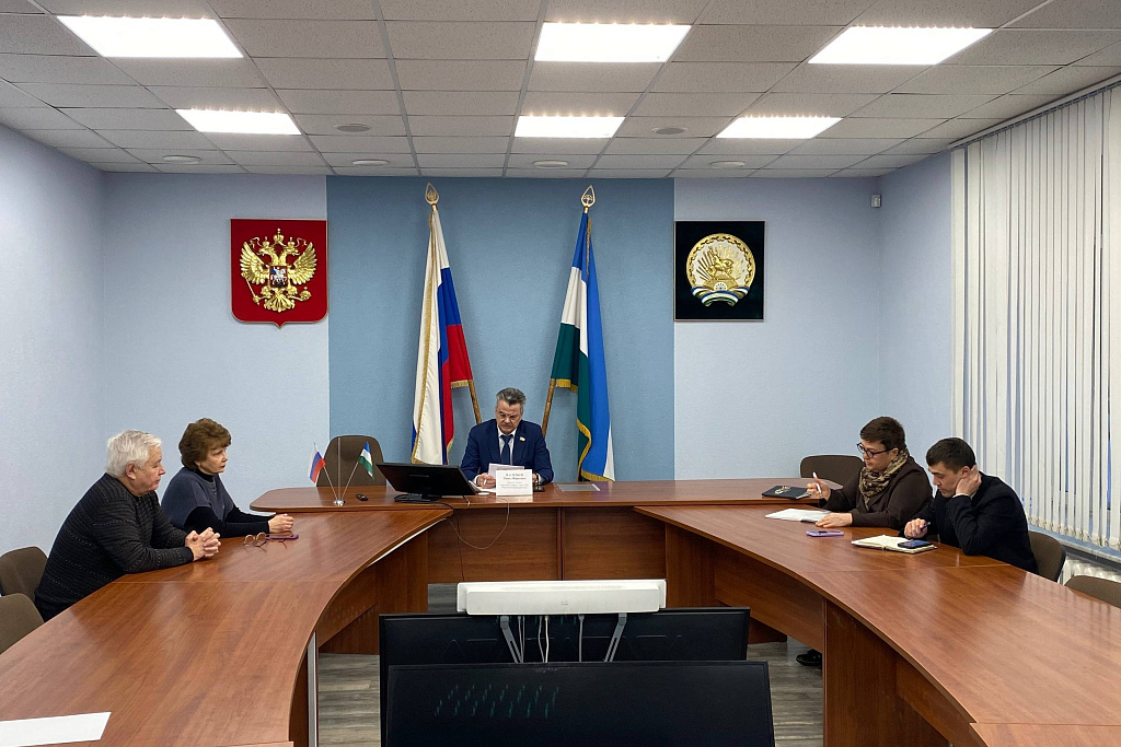 В формате прямого диалога