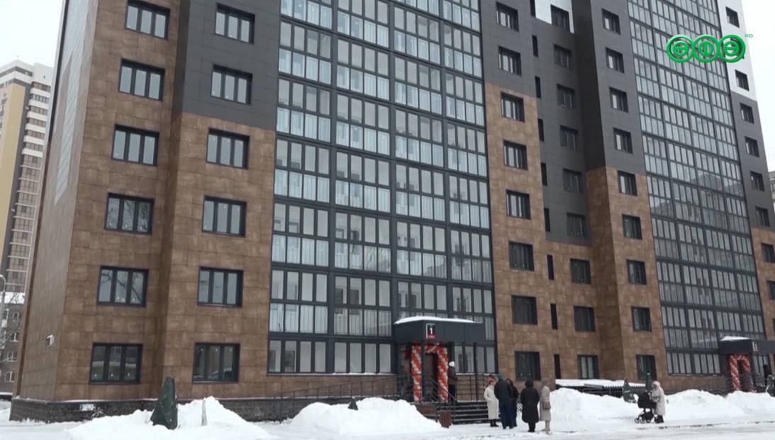 Новостройка вместо аварийного фонда: первый дом по программе КРТ в Уфе заселён