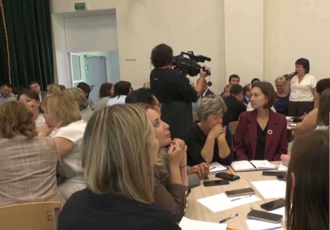 Директоров школ Уфы готовят к новому учебному году