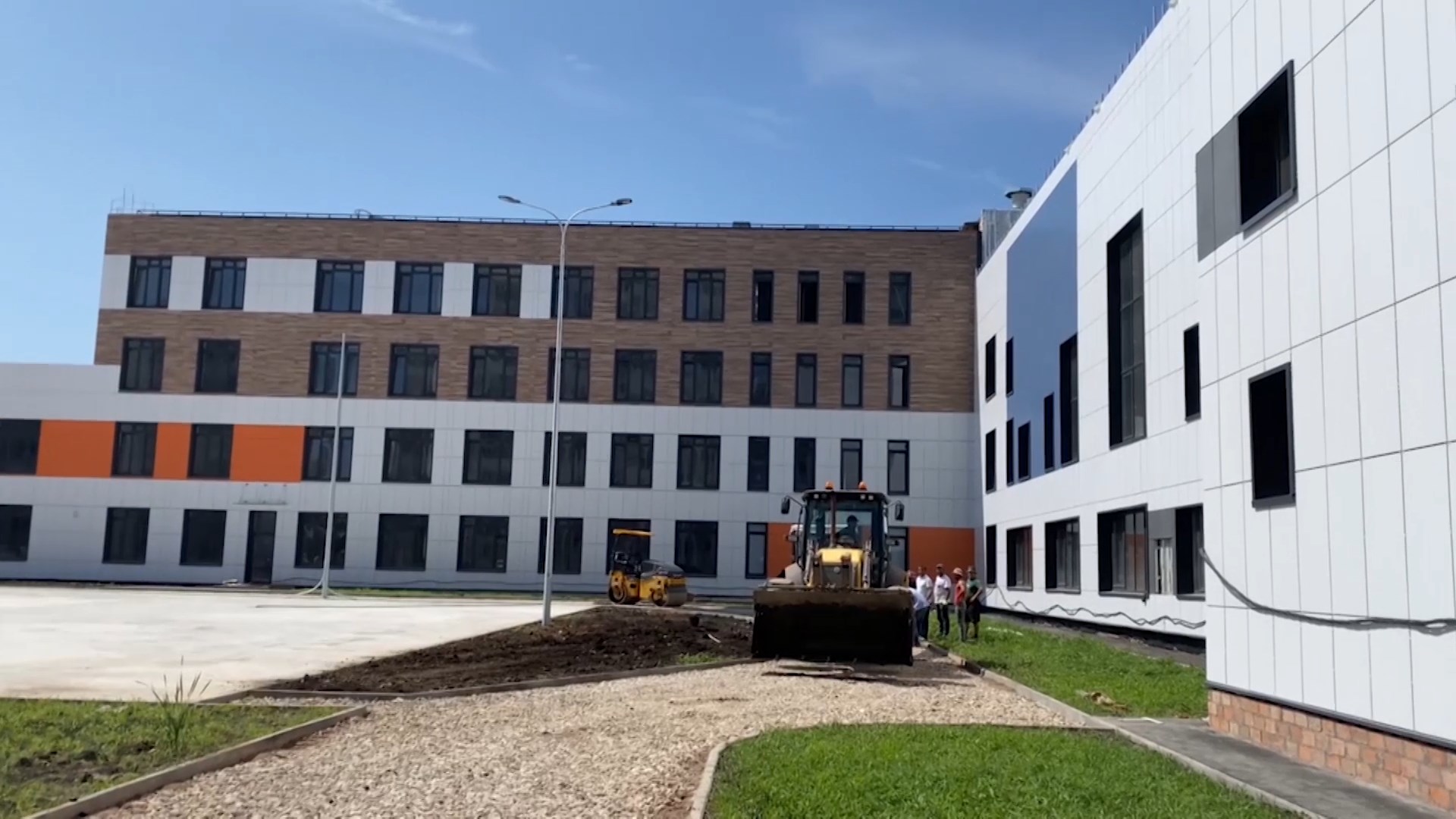 Четыре школы строят и еще одну реконструируют в Уфе