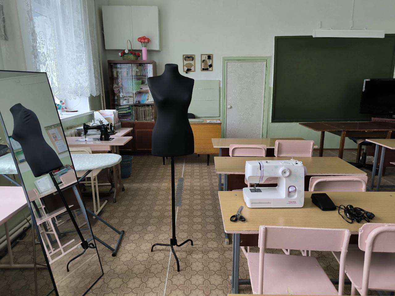 Туймазинская школа №8 получила новый инвентарь