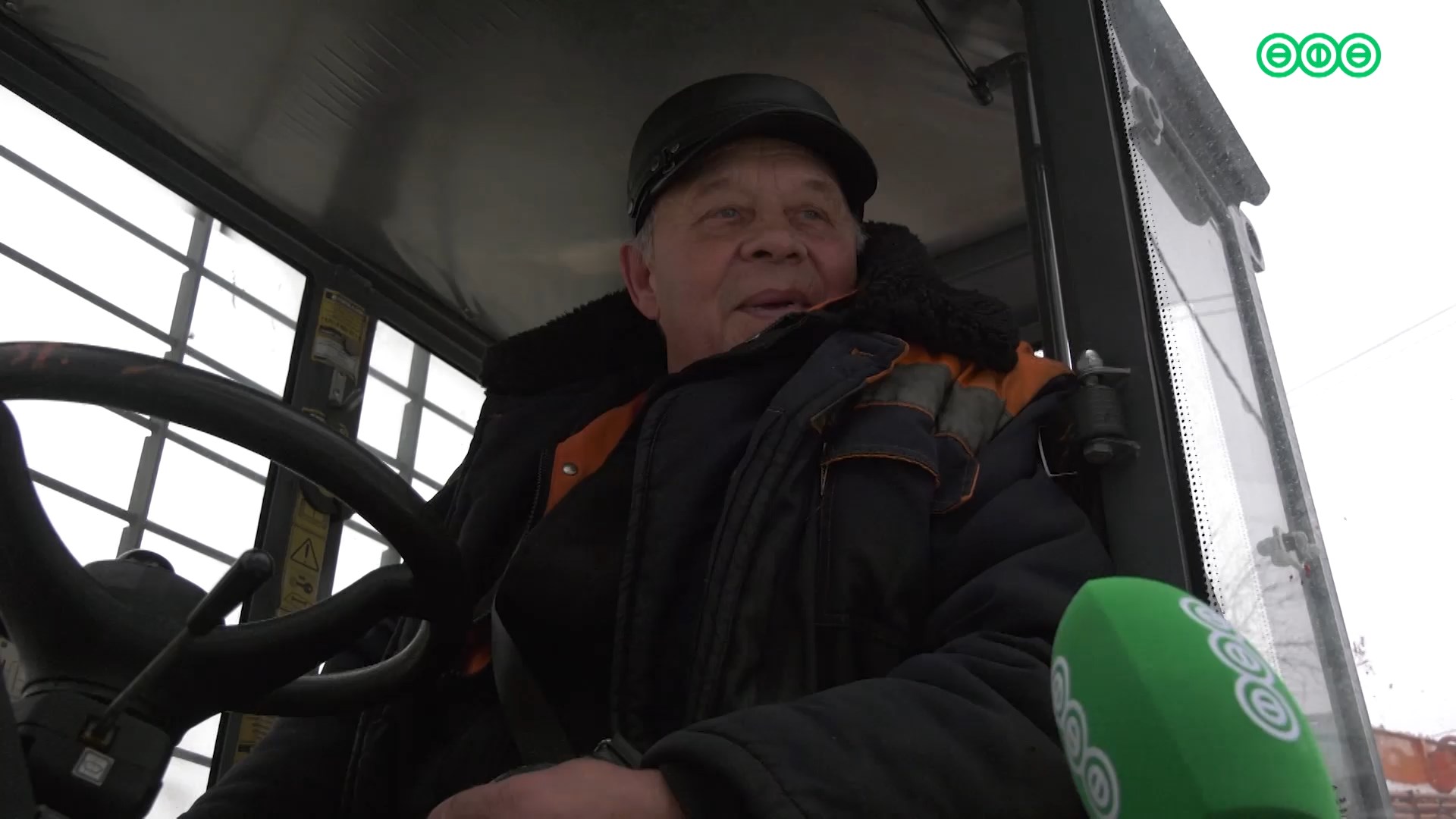 Уборка снега в городе